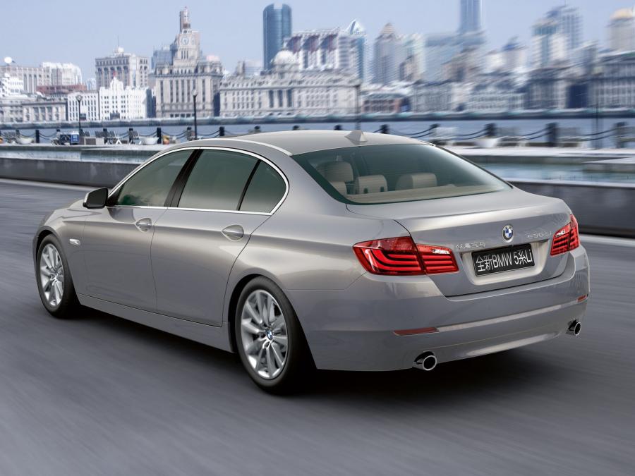  BMW 535Li 2010 года  (фото 12 из 16)